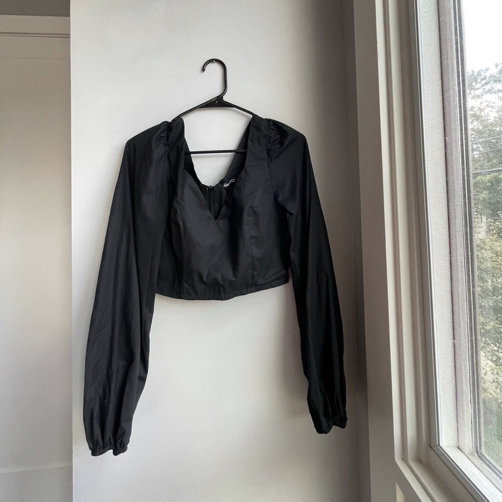 SHEIN Black Long Sleeve Crop Top Size: M